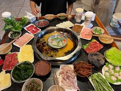 -邓莽子老火锅(中兴路总店)