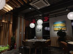 大堂-日进一片海.生腌海鲜火锅.宵夜烧烤(三里屯总店)