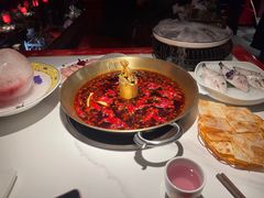 -小龙翻大江文化火锅(宽窄店)