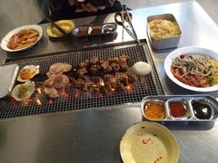 -马路牙子烧烤音乐酒馆(望京店)