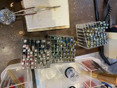 -十八字金·银饰·拼豆·开蚌DIY(魏公芳华里店)