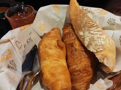 -YUE·6·西式融合餐厅(外滩六号店)