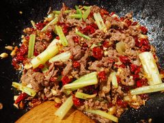 生炒黄牛肉-麓湘小镇(开福万达广场店)
