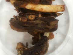 手抓羊排-壹阁胡羊焖饼(特色小吃街店)