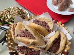 精品火烧-闫家驴肉老店(华电一校店)