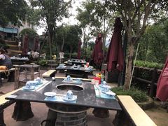 -楠柏弯休闲山庄(梨花溪店)