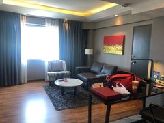 -曼谷湄南河畔华美达广场酒店