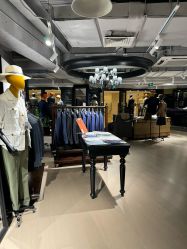 -BRANS PORO布朗斯伯勒西装高级定制·瑞璞西装(金陵店)