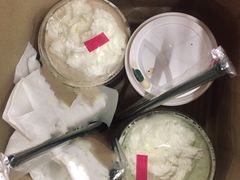-星巴克臻选(莘庄仲盛店)