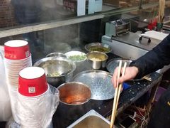 -黑色经典·长沙臭豆腐(粤华路店)