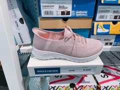 -SKECHERS 斯凯奇(上海国际时尚中心店)