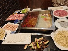 -百年川椒重庆老火锅(光谷店)