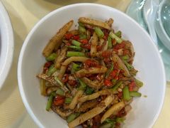 酸萝卜牛肚丝-笨罗卜浏阳菜馆(龙华鹏润达店)
