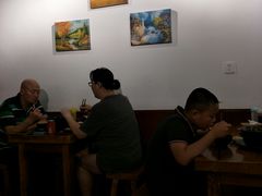 大堂-丽虹云南过桥米线(兴工街店)