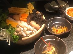 -湊湊火锅·茶憩(新中关购物中心店)