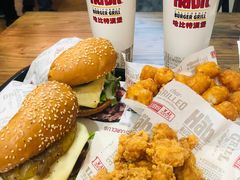 -The Habit Burger Grill 哈比特汉堡(世博店)