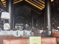 -时光吧·大堂吧·丽江和府洲际度假酒店