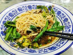 -渝之汇牛肉豌杂面