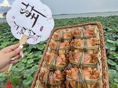 -七的湖·晚芳亭·阳澄湖农家菜·大闸蟹(莲花岛店)