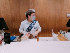 -巴黎贝甜(大宁国际商业广场店)