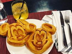 -WOLFGANG PUCK KITCHEN & BAR(迪士尼小镇店)