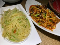 -渝信川菜 · 川味家常菜(长安店)