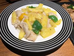 菠萝鸡片-云水瑶意境云南菜(柏威年购物中心店)