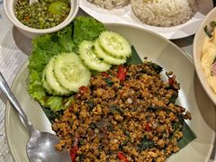 打抛猪肉-Pakorn's Kitchen