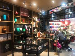 -新华书店(沙坪坝书城店)