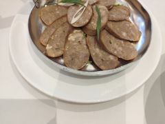 -万龙洲海鲜(大兴绿地缤纷城店)