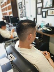 -MARTIN'S BARBER SHOP男士理发馆