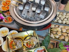 -围炉肉舍•炭烤活鳗•丹东海鲜烤肉(步行街店)