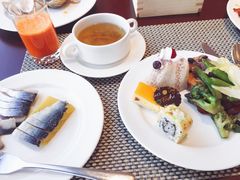 -南湖名都·景湖轩全日制餐厅·海鲜自助·东南亚风味·临湖而食