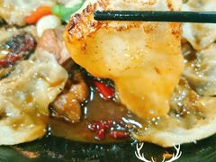 地锅小公鸡-十二道丰味·徐州土菜·烧烤(何山路店)