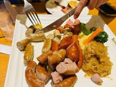 -LENBACH兰巴赫西餐啤酒坊(大连东港店)