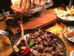 烤羊腿-皇朝万鑫自助餐厅