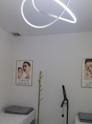 -瓷肌博士·祛痘科技美肤