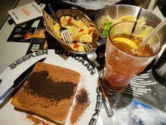 冰冰雀仔奶茶-開籠雀冰室(同和金铂店)