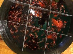 -岗上渣渣老火锅(两路口店)