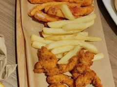 -必胜客(上海华谊新所店)