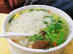 过桥米线-蝴蝶泉宾馆-中餐厅