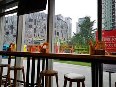 靠窗位-海盗虾饭·剥好的小龙虾饭(SOHO尚都店)