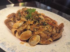 -LESCEDARS Brasserie Bistro香柏树