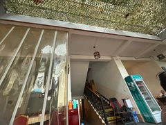 -茅屋大酒店
