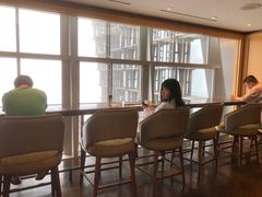 靠窗位-君悦大酒店行政酒廊