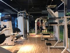 器械区-GMJ·24H健身房(四川北路店)