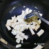 小炒豆腐干，出镜率相当高的下饭菜！