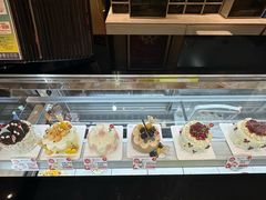 -花花卷卷·鲜食蛋糕(静安久光百货店)