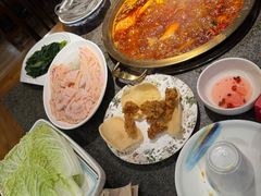 -小天鹅火锅·一线江景洪鼎旗舰店(洪崖洞店)