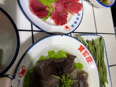 -喜悦小串丹东小黄牛海鲜烧烤大排档(民主广场店)